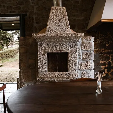 Quinta Da Portela - Casa Visconde Arneiros - By Rowdhouses Bed & Breakfast 3*