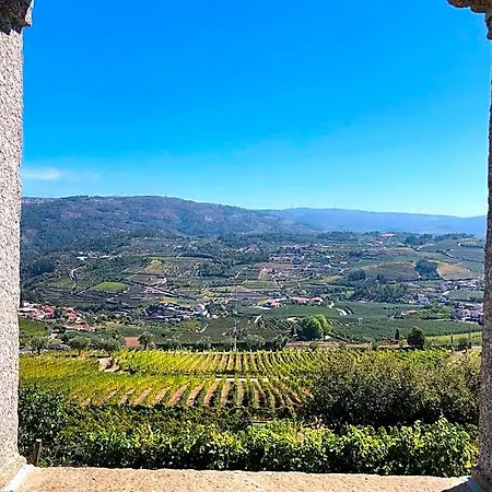 Quinta Da Portela - Casa Visconde Arneiros - By Rowdhouses Couette-café Lamego