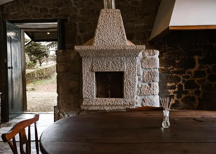 Quinta Da Portela - Casa Visconde Arneiros - By Rowdhouses Alojamento de Acomodação e Pequeno-almoço 4*