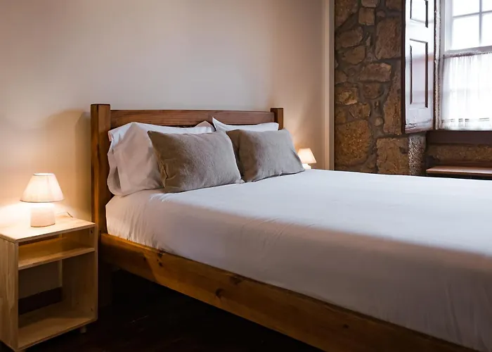 Alojamento de Acomodação e Pequeno-almoço Quinta Da Portela - Casa Visconde Arneiros - By Rowdhouses 4*