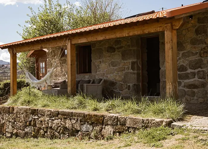Alojamento de Acomodação e Pequeno-almoço Quinta Da Portela - Casa Visconde Arneiros - By Rowdhouses