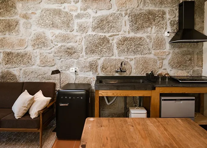 Alojamento de Acomodação e Pequeno-almoço Quinta Da Portela - Casa Visconde Arneiros - By Rowdhouses Lamego